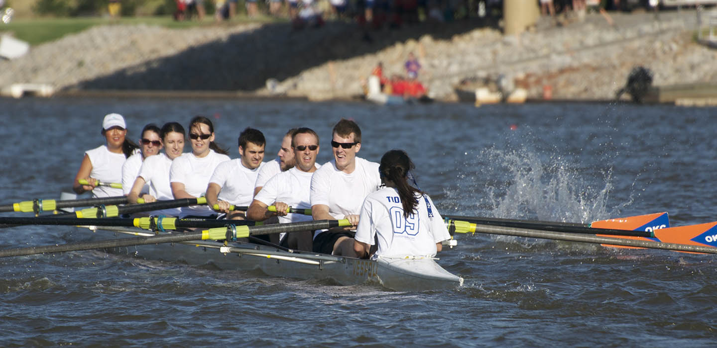 Image of team rowing on the Oklahoma River